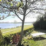 Aan De Oever 度假居 Stevensweert
