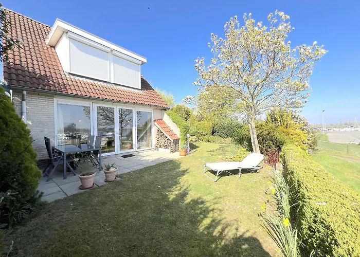 Aan De Oever بيت للعطل Stevensweert