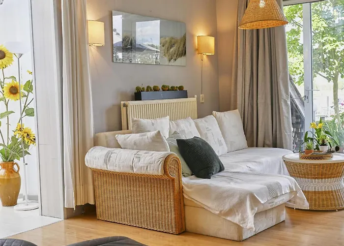 بيت للعطل Aan De Oever