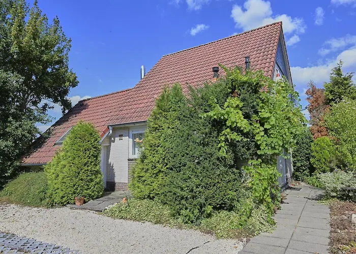 Aan De Oever بيت للعطل *