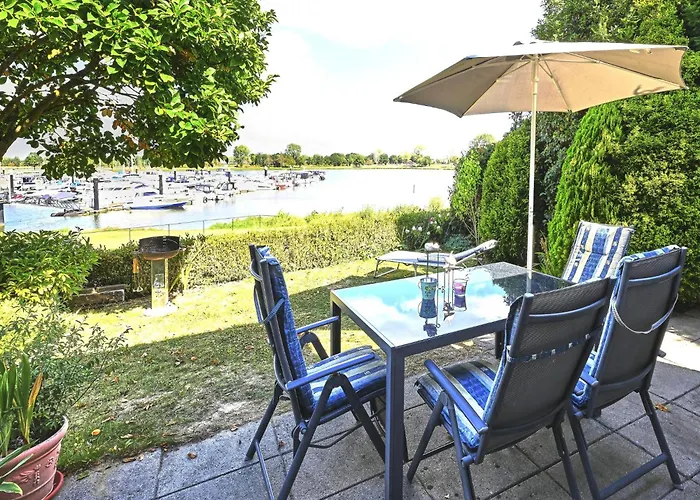 بيت للعطل Aan De Oever *