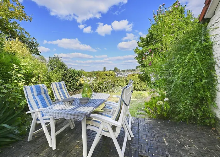 Aan De Oever بيت للعطل Stevensweert