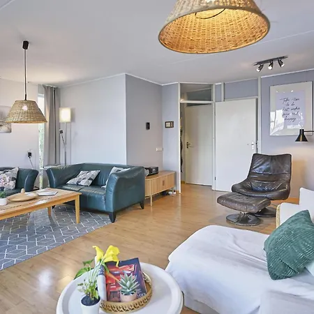 Aan De Oever בית נופש Stevensweert